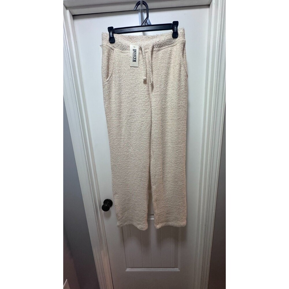 Duluth Trading Co. women's cream bouclé knit lounge pants